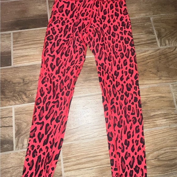 Michi Leopard Verve Leggings - Picture 3 of 4